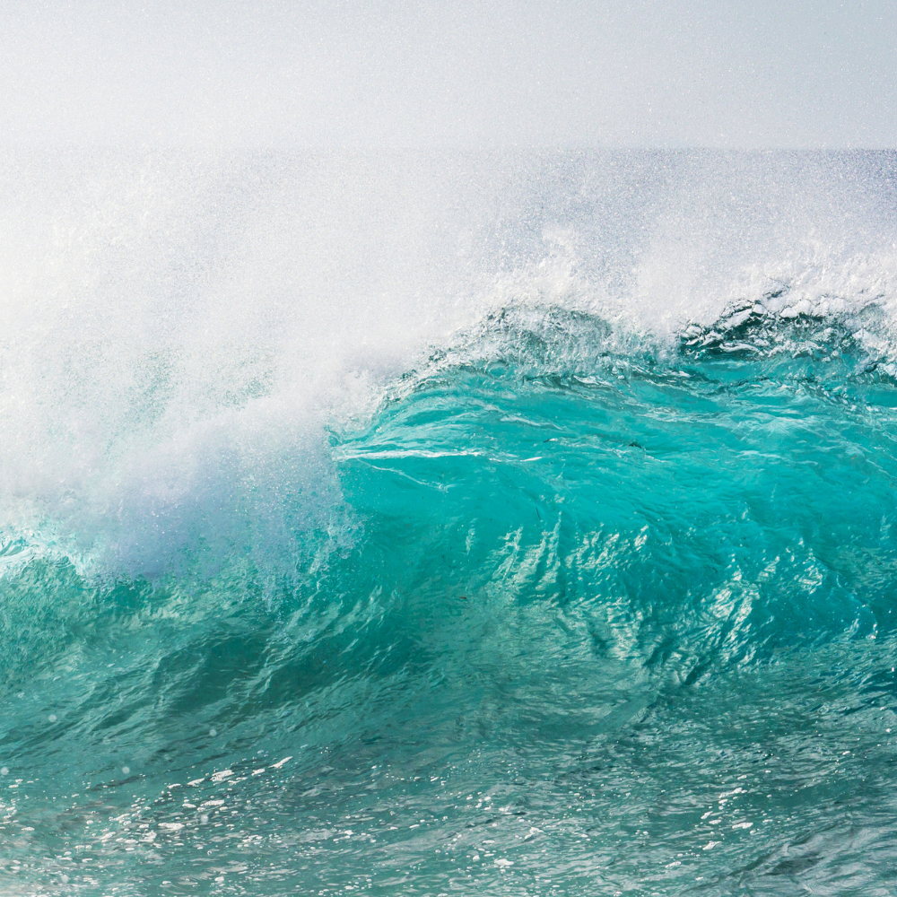 Wave crashing on the beach